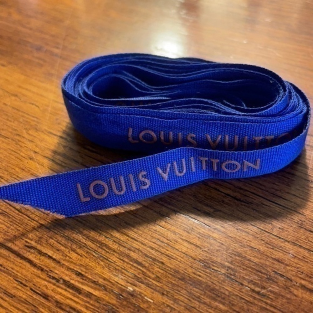 Louis Vuitton Blue Ribbon